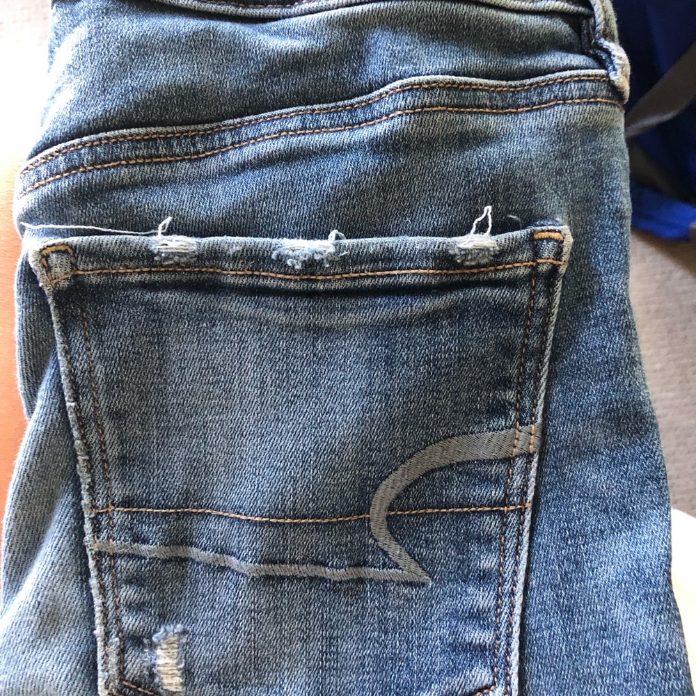 Super super stretchy ripped jeans